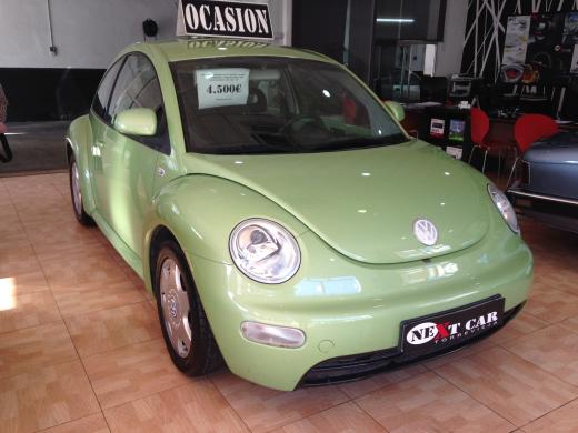 V.W NEW BEETLE 2.0i AÑO 1999 - 58.000KM - AIRE ACOND - ELEVA LUNAS ELECTRICOS - LLANTAS DE ALUMINIO - REVISIONES AL DIA - GARANTIA 12 MESES - MUY CUIDADO . 4.500,00€